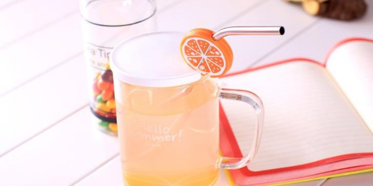 Glass cup with straw (2)