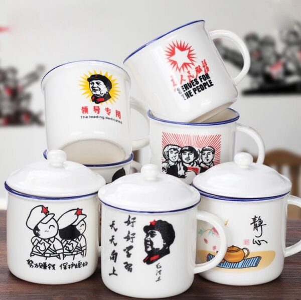 Nostalgic enamel cup (1)