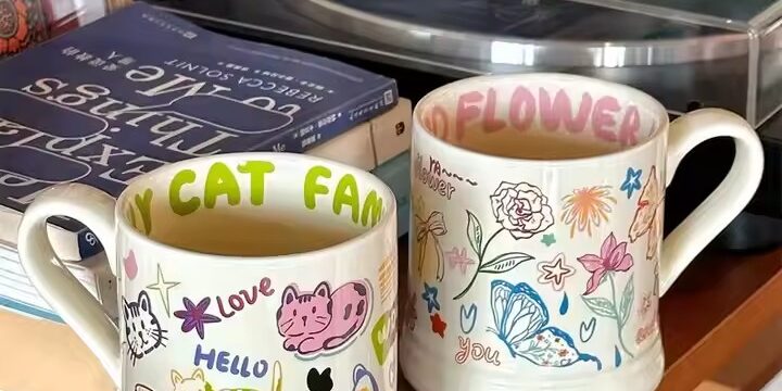 Adorable ceramic mugs with high-gloss finish and fun character design (6) Cute colorful cartoon ceramic mugs with animal prints for home and kids