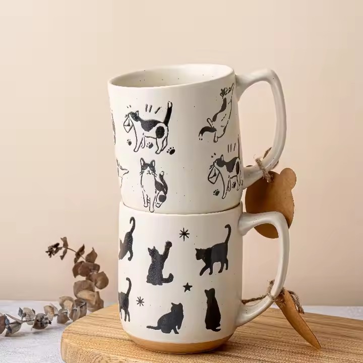 Cartoon cat and dog couple ceramic coffee mugs with lids and spoons