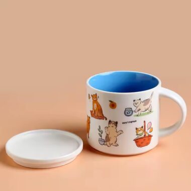 Cute cat design ceramic coffee mug with lid and spoon, perfect for home use