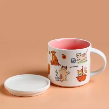Cute cat design ceramic coffee mug with lid and spoon, perfect for home use