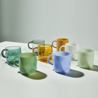 custom high quality colored glass mug supplier