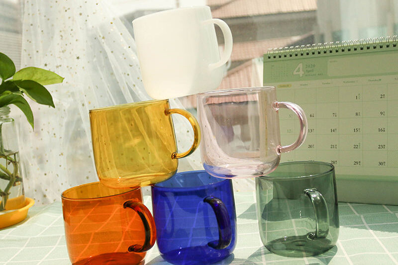 custom high quality colored glass mug supplier